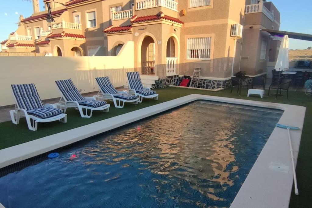 Adosado Con Piscina A 10 Minutos De Alicante Villa Exterior photo