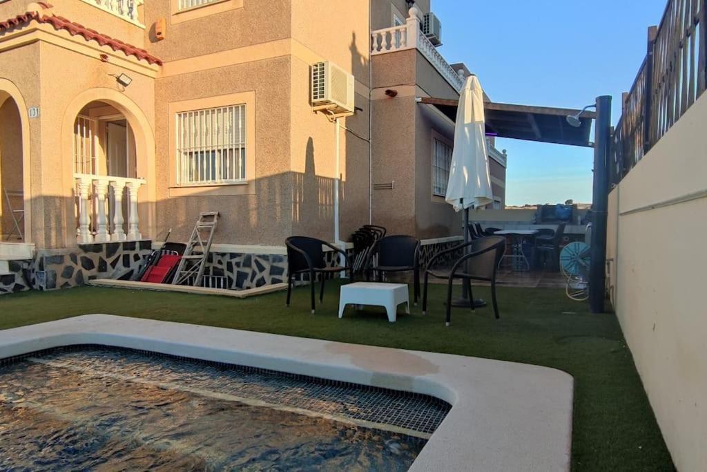 Adosado Con Piscina A 10 Minutos De Alicante Villa Exterior photo