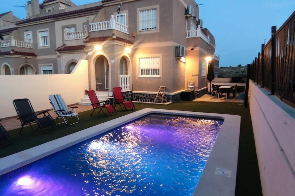 Adosado Con Piscina A 10 Minutos De Alicante Villa Exterior photo